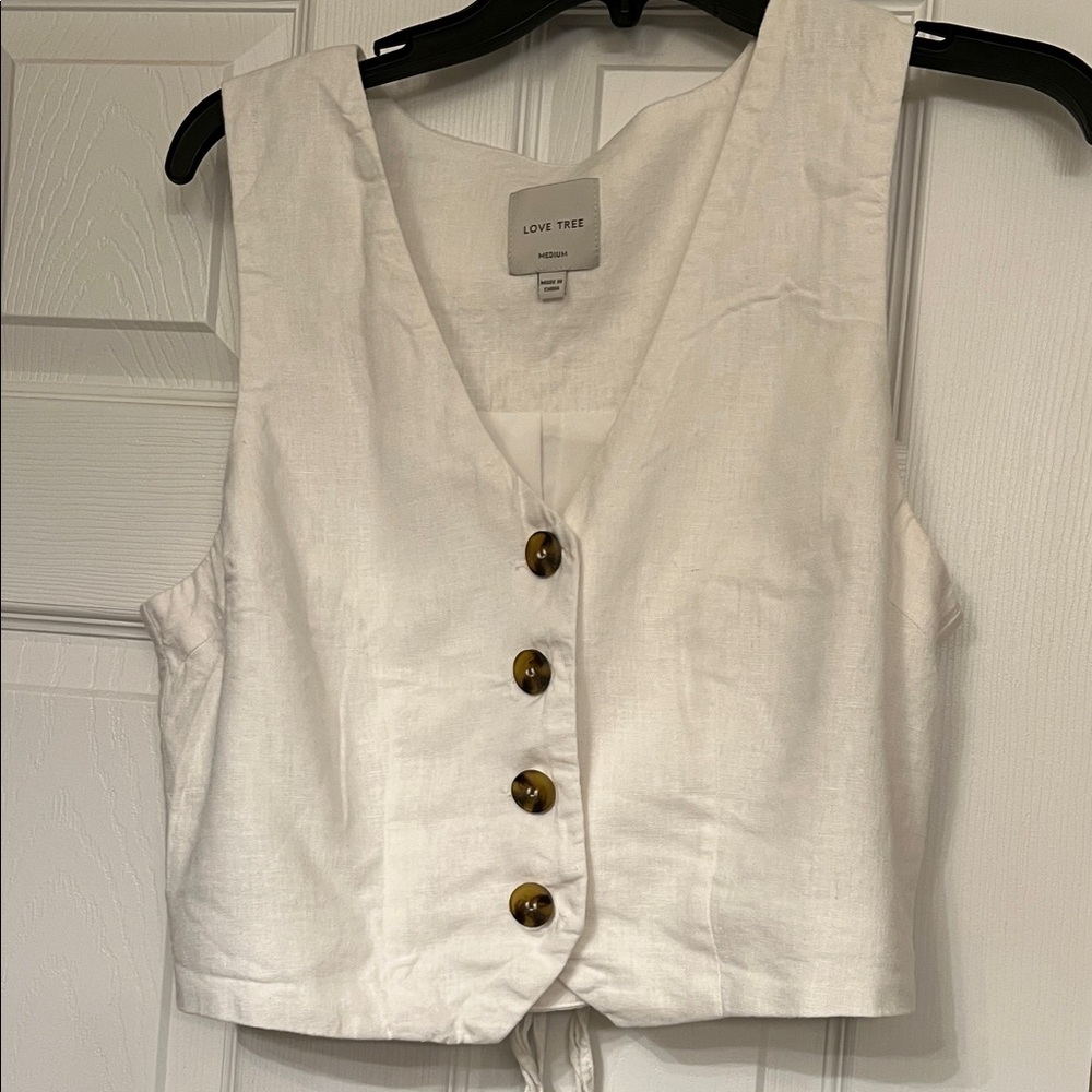 Love Tree Cream Button-Front Tank Top